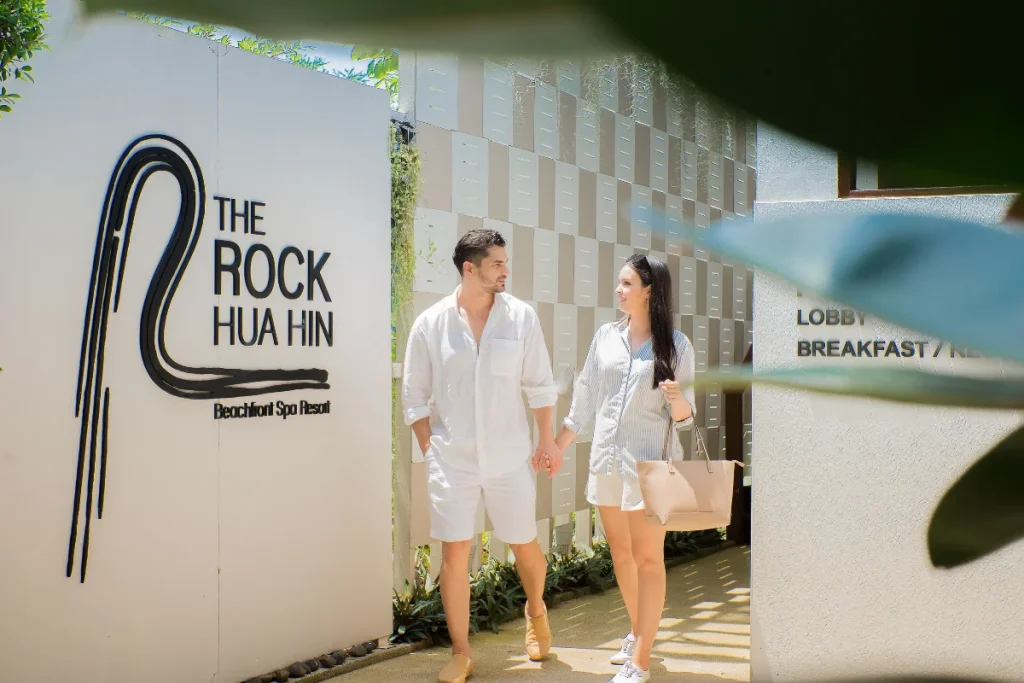 เดอะ ร็อค หัวหิน รีสอร์ท แอนด์ สปา (The Rock Hua Hin Beachfront Resort and Spa)